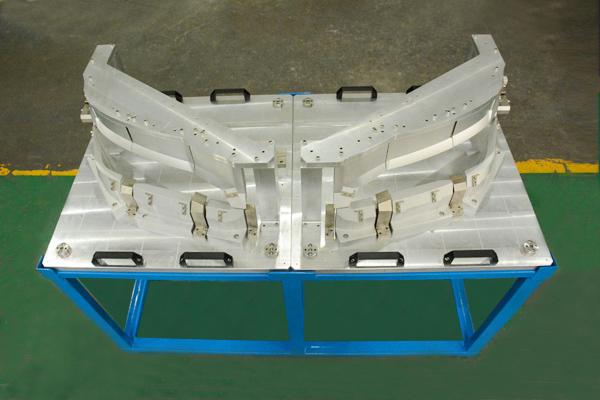 汽車內(nèi)飾件檢具